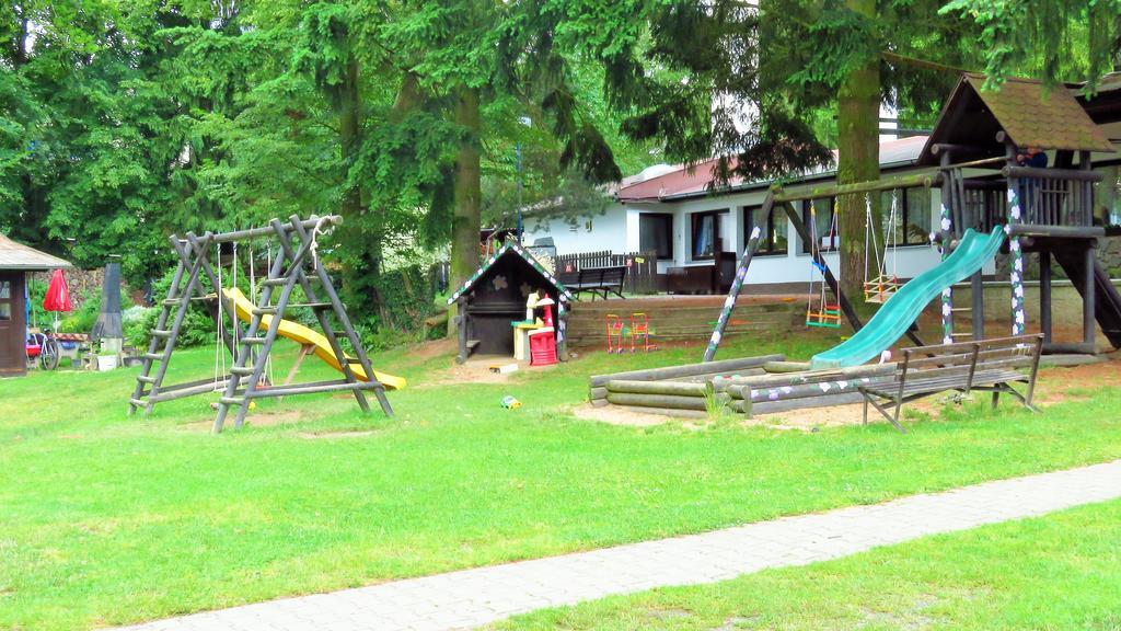 Juniorcamp Nova Zivohost Hotel Křečovice Buitenkant foto